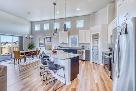 442 Hampton Drive W Moorhead MN 56560