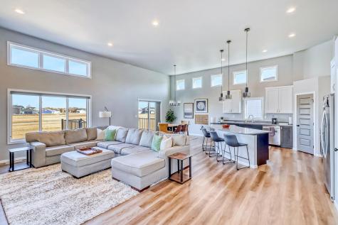 442 Hampton Drive W Moorhead MN 56560