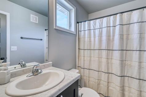 442 Hampton Drive W Moorhead MN 56560