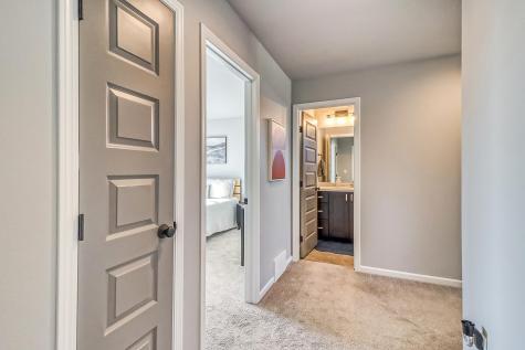 442 Hampton Drive W Moorhead MN 56560
