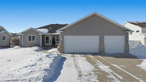 3641 Fillmore Street S Fargo ND 58104