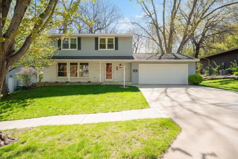 2110 Valkyrie Drive NW Rochester MN 55901