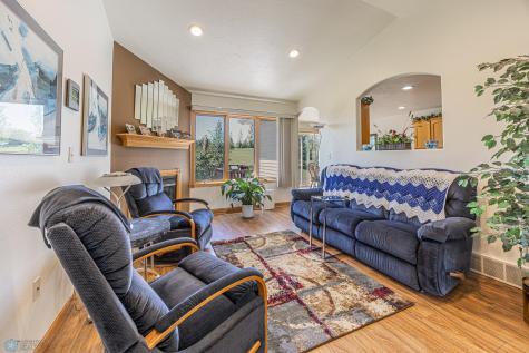 17123 Lakeview Lane Audubon MN 56511