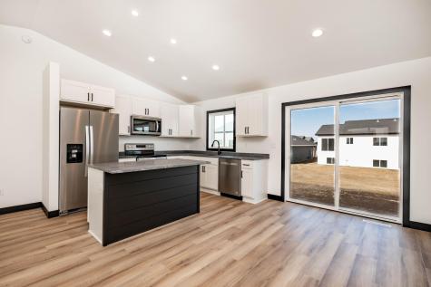 6729 67 Avenue S Horace ND 58047