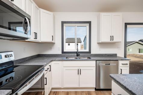 6729 67 Avenue S Horace ND 58047