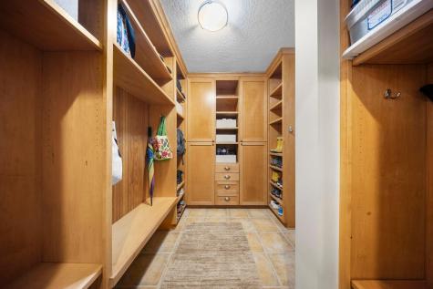 3942 Willmatt Hill Minnetonka MN 55305
