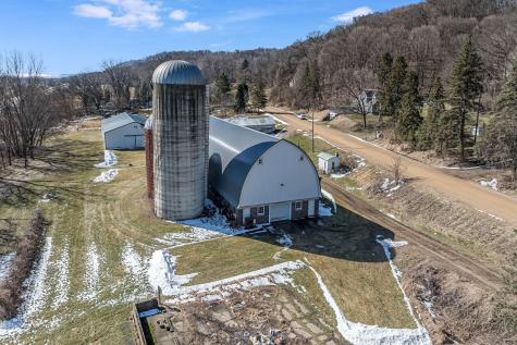 48050 Old River Bluff Road Saint Peter MN 56082