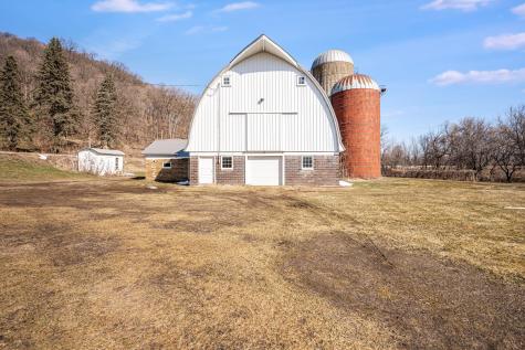 48050 Old River Bluff Road Saint Peter MN 56082