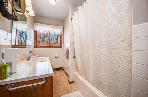 48050 Old River Bluff Road Saint Peter MN 56082