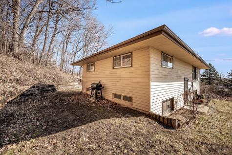 48050 Old River Bluff Road Saint Peter MN 56082