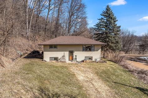 48050 Old River Bluff Road Saint Peter MN 56082