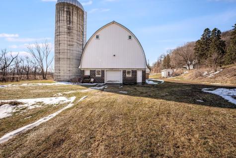 48050 Old River Bluff Road Saint Peter MN 56082