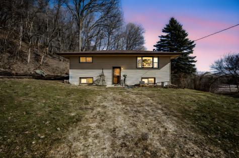 48050 Old River Bluff Road Saint Peter MN 56082