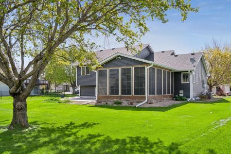 1274 Parkside Lane Waconia MN 55387