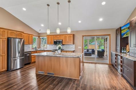 1274 Parkside Lane Waconia MN 55387