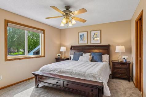 1274 Parkside Lane Waconia MN 55387