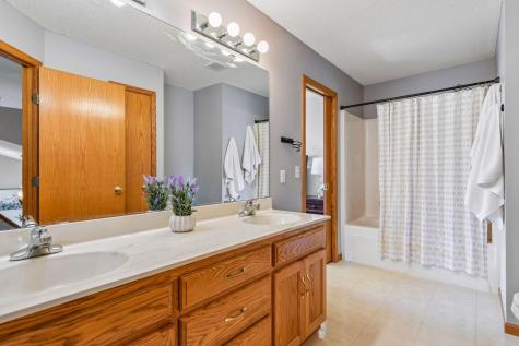 1274 Parkside Lane Waconia MN 55387