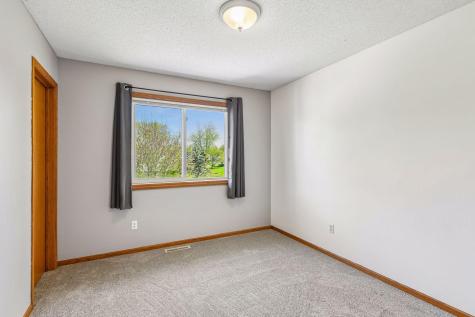 1274 Parkside Lane Waconia MN 55387