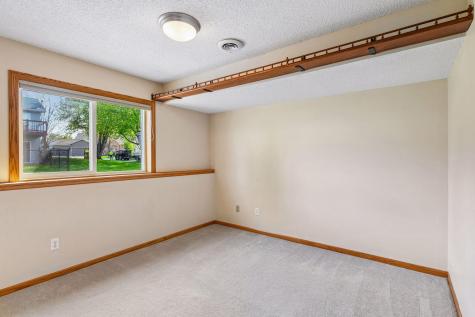 1274 Parkside Lane Waconia MN 55387