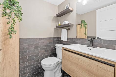 78 10th Street E Saint Paul MN 55101