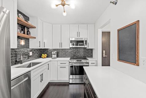 78 10th Street E Saint Paul MN 55101