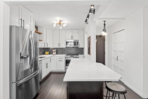 78 10th Street E Saint Paul MN 55101
