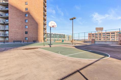 78 10th Street E Saint Paul MN 55101