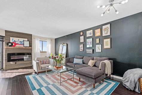 78 10th Street E Saint Paul MN 55101