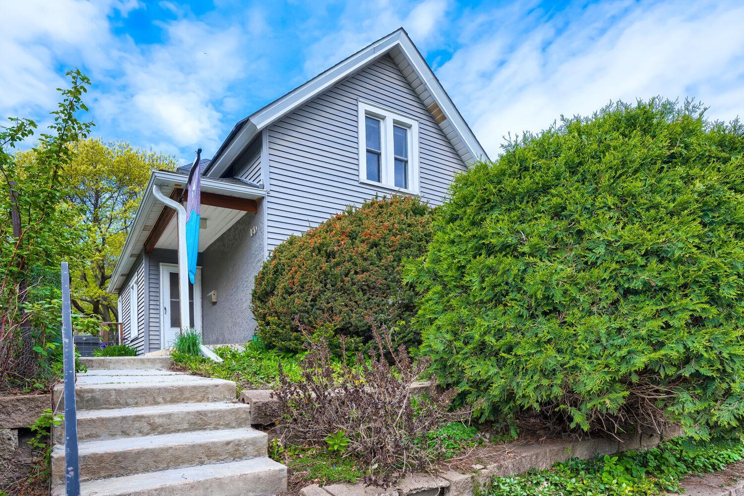 1310 Washington Street NE Minneapolis MN 55413
