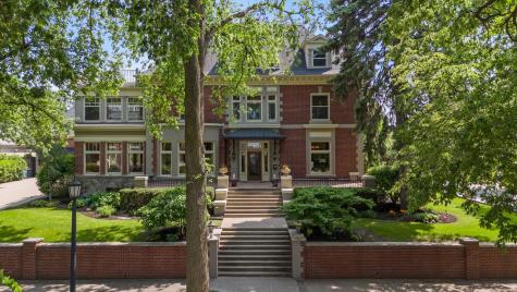 1721 Mount Curve Avenue Minneapolis MN 55403
