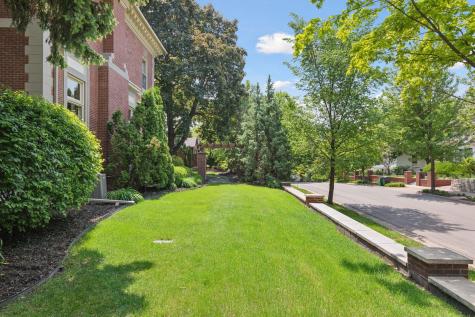 1721 Mount Curve Avenue Minneapolis MN 55403
