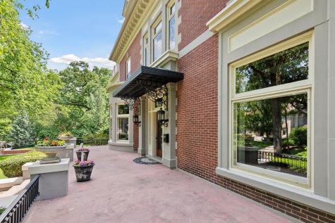 1721 Mount Curve Avenue Minneapolis MN 55403