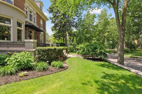1721 Mount Curve Avenue Minneapolis MN 55403