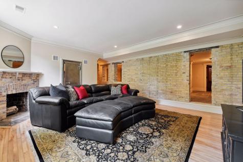 1721 Mount Curve Avenue Minneapolis MN 55403