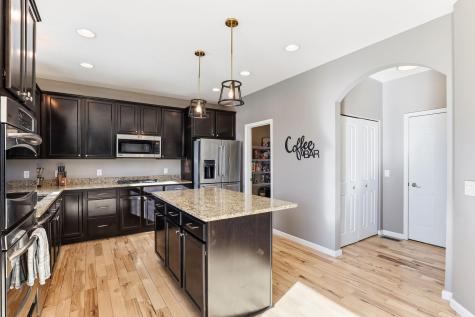 19727 Hazel Nut Court Lakeville MN 55044