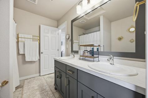 454 Skylane Street Kindred ND 58051