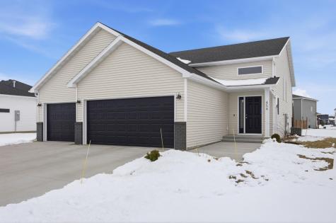 454 Skylane Street Kindred ND 58051
