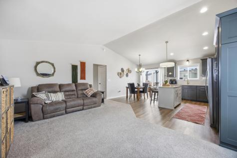 454 Skylane Street Kindred ND 58051