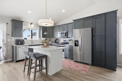 454 Skylane Street Kindred ND 58051
