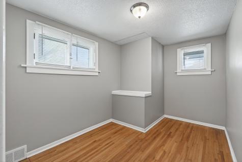5240 Dupont Avenue N Minneapolis MN 55430