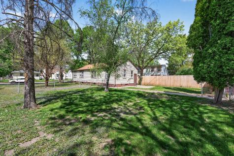 5240 Dupont Avenue N Minneapolis MN 55430