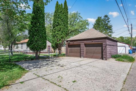 5240 Dupont Avenue N Minneapolis MN 55430