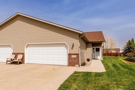 992 33rd Street S Moorhead MN 56560