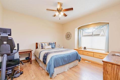 992 33rd Street S Moorhead MN 56560