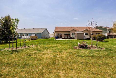 992 33rd Street S Moorhead MN 56560