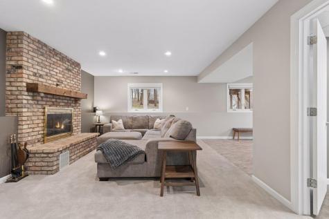 5420 Spring Lane Minnetonka MN 55345