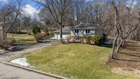 5420 Spring Lane Minnetonka MN 55345