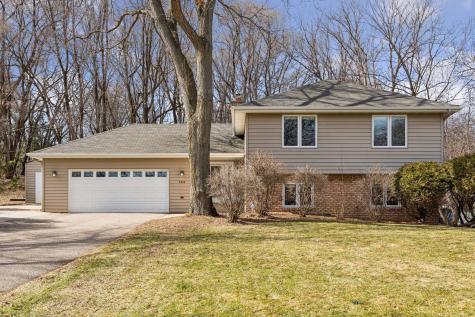 5420 Spring Lane Minnetonka MN 55345