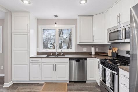 5420 Spring Lane Minnetonka MN 55345