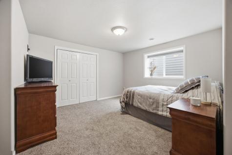 219 6th Street E Horace ND 58047